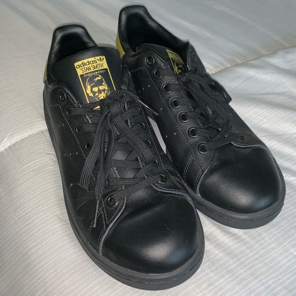 adidas stan smith black on feet